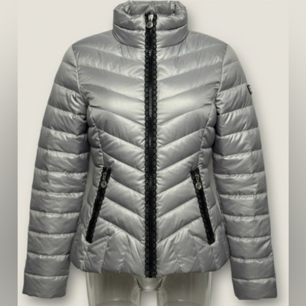 BETSEY JOHNSON quilted puffer jacket🩶